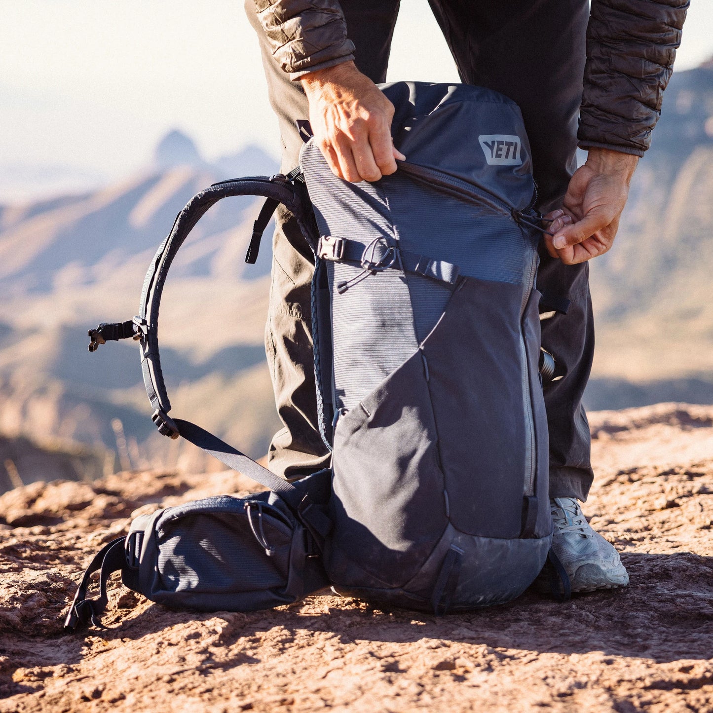 32L Men's Hiking Pack - US 2275