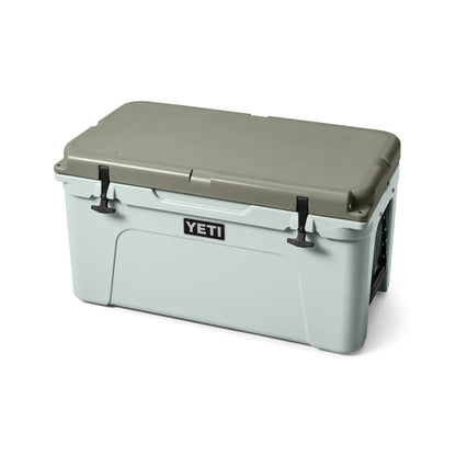 65 Hard Cooler - US 4756