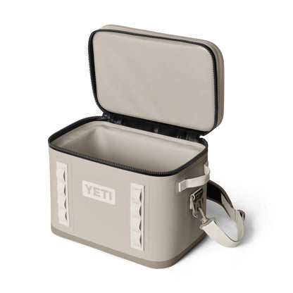 18 Soft Cooler - US 7955