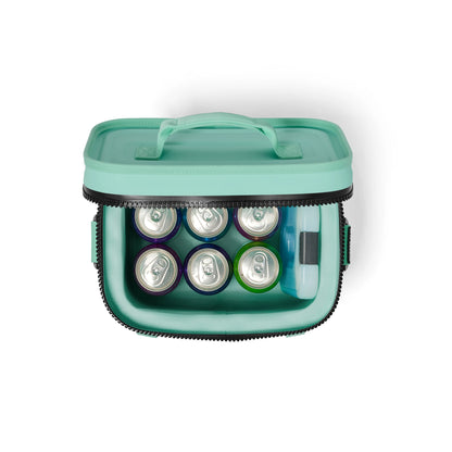 8 Soft Cooler - US 7668