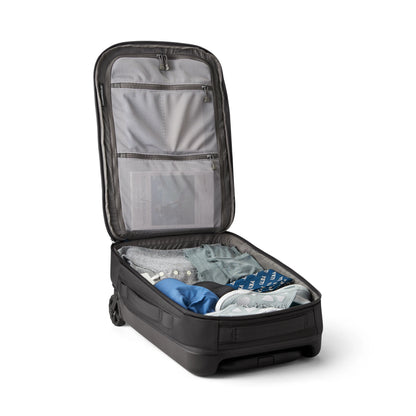 35L/22" Carry-On Luggage - US 5162