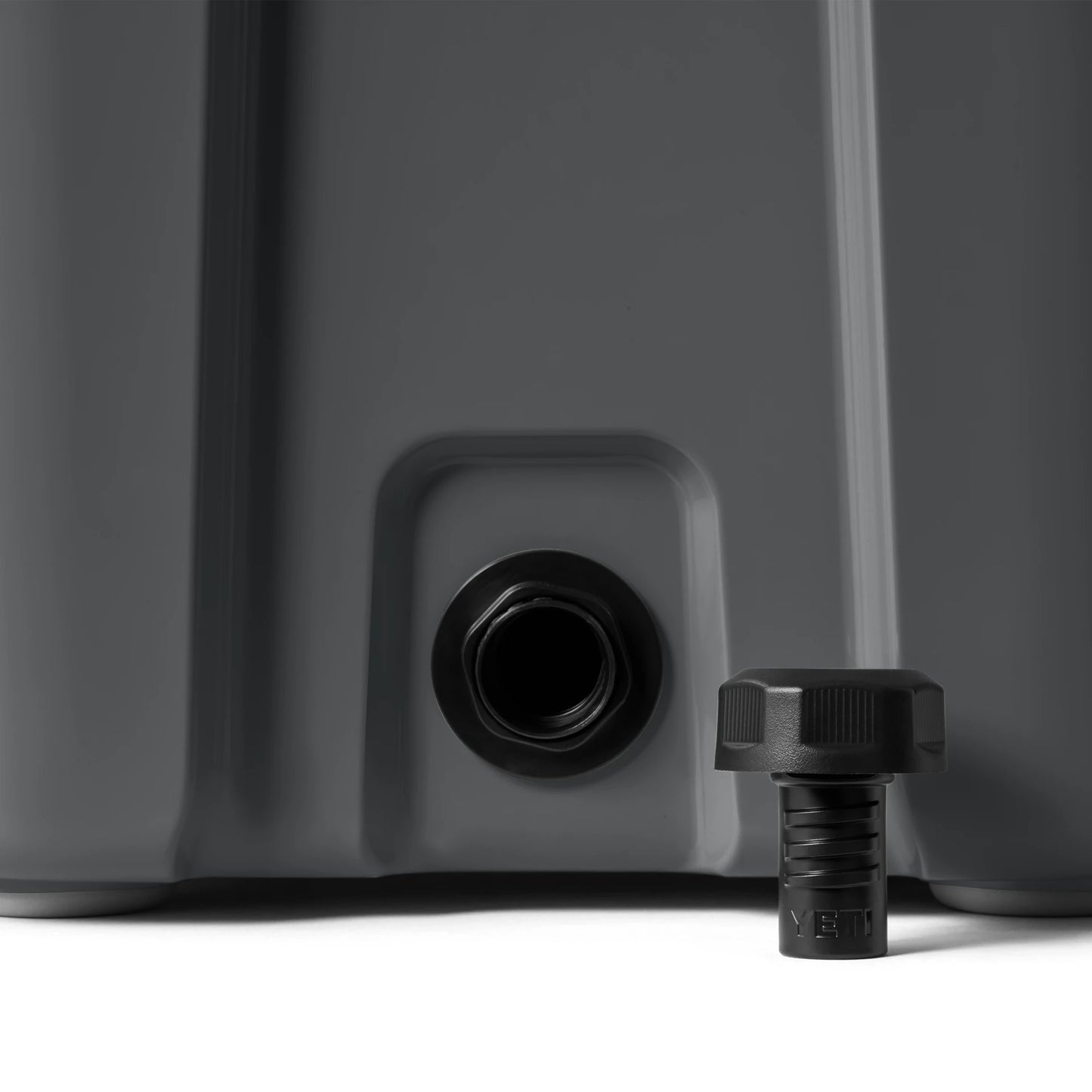 24 Hard Cooler - US 2578